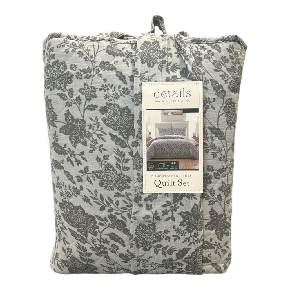 Details by Becki Owens Full/Queen Gray Floral Quilt Set